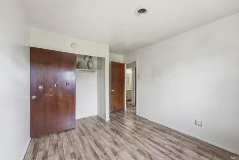 2022 Montford Drive Fort Wayne IN 46816