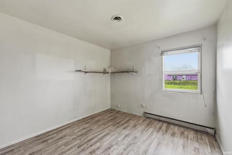 2022 Montford Drive Fort Wayne IN 46816