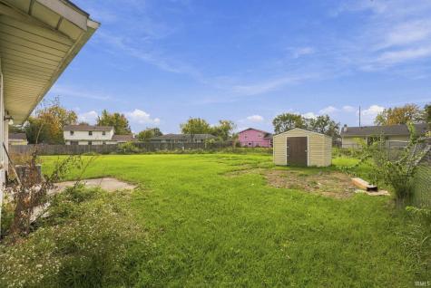 2022 Montford Drive Fort Wayne IN 46816