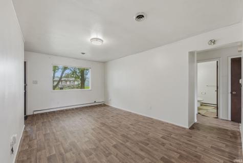 2022 Montford Drive Fort Wayne IN 46816