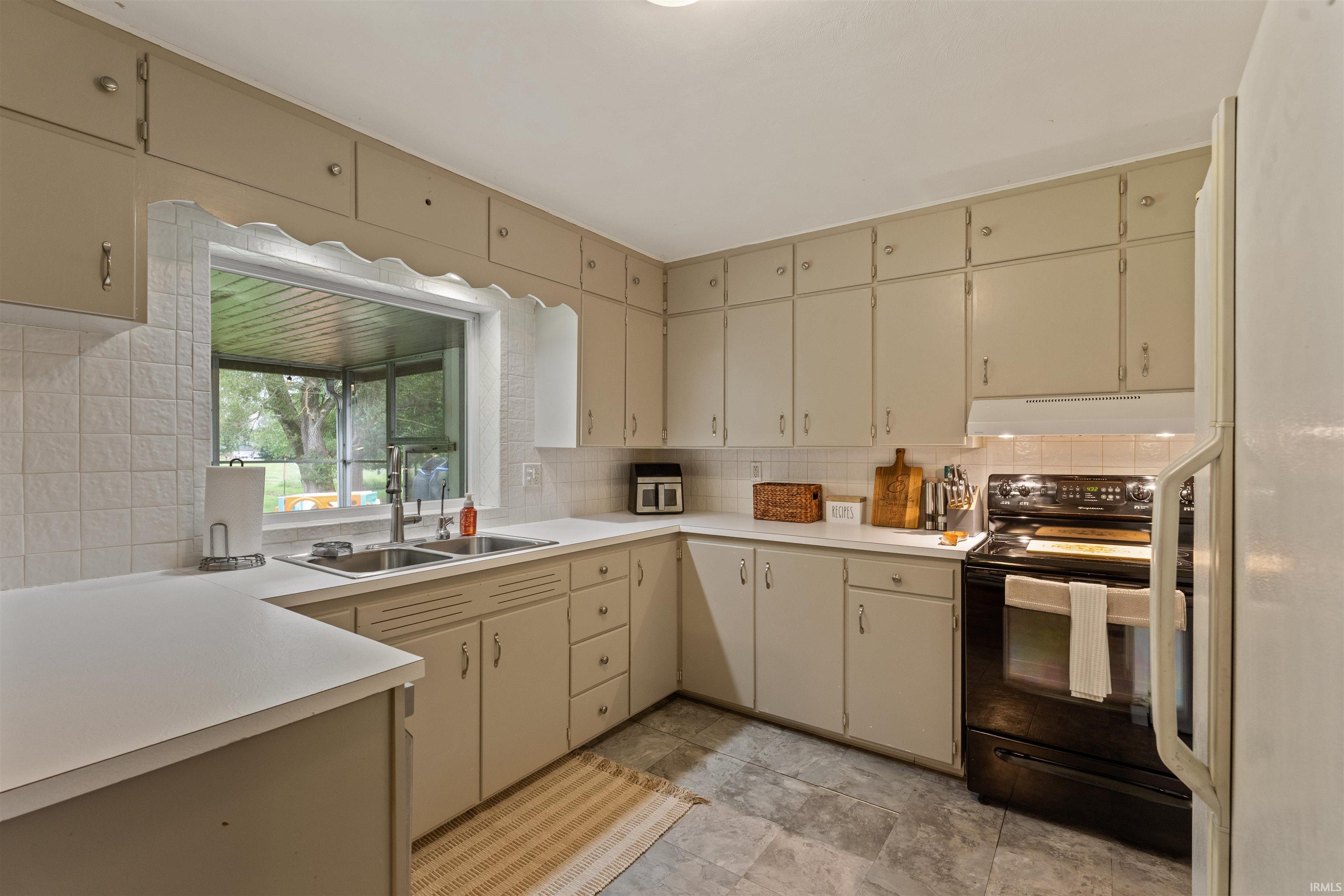 58624 County Road 111 Elkhart IN 46517