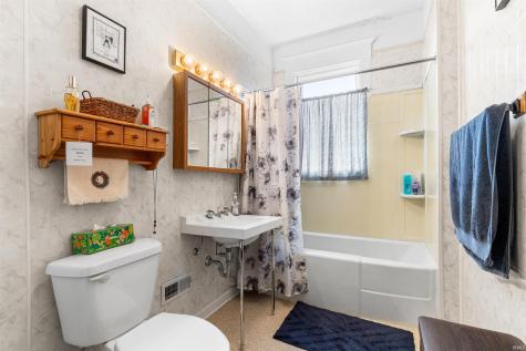 601 E 3rd Street Brookston IN 47923