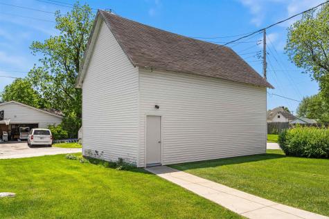 601 E 3rd Street Brookston IN 47923