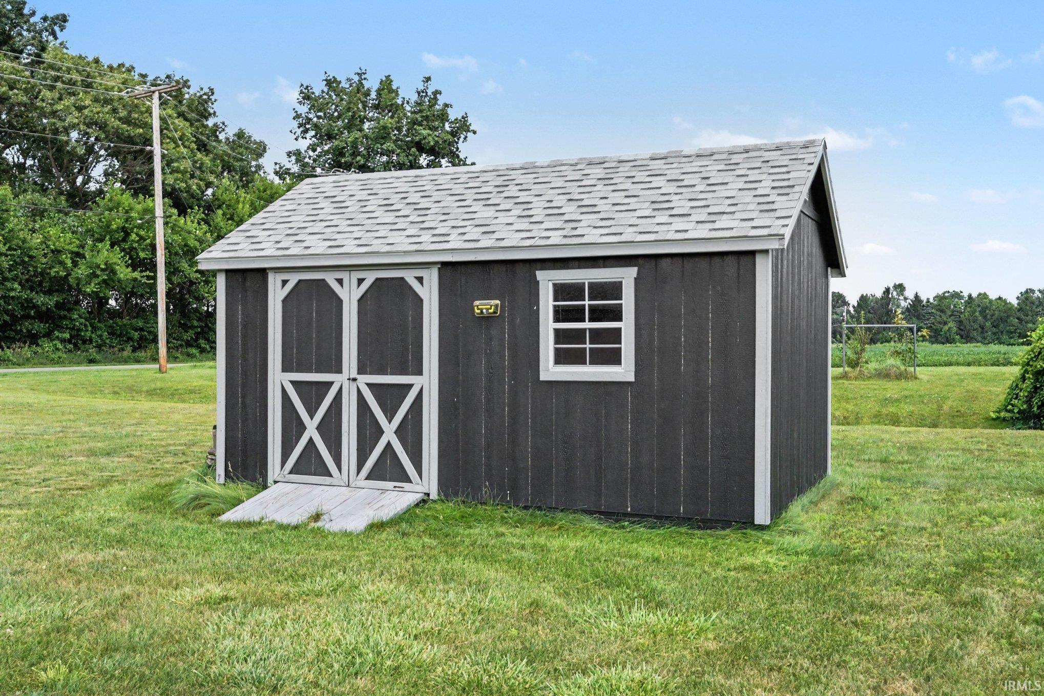 51010 Dutch Settlement Bristol IN 46507
