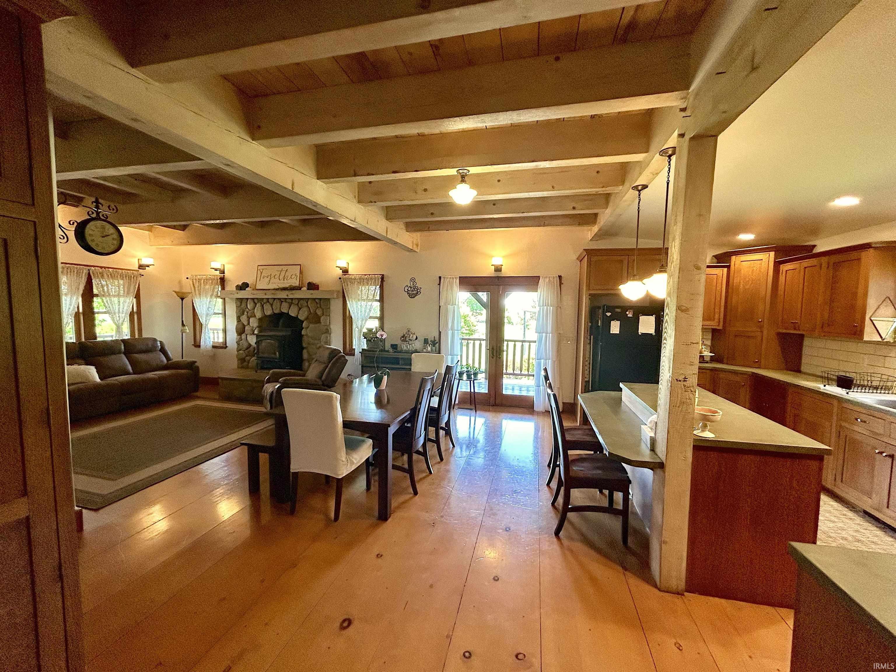 30195 County Road 40 Wakarusa IN 46573