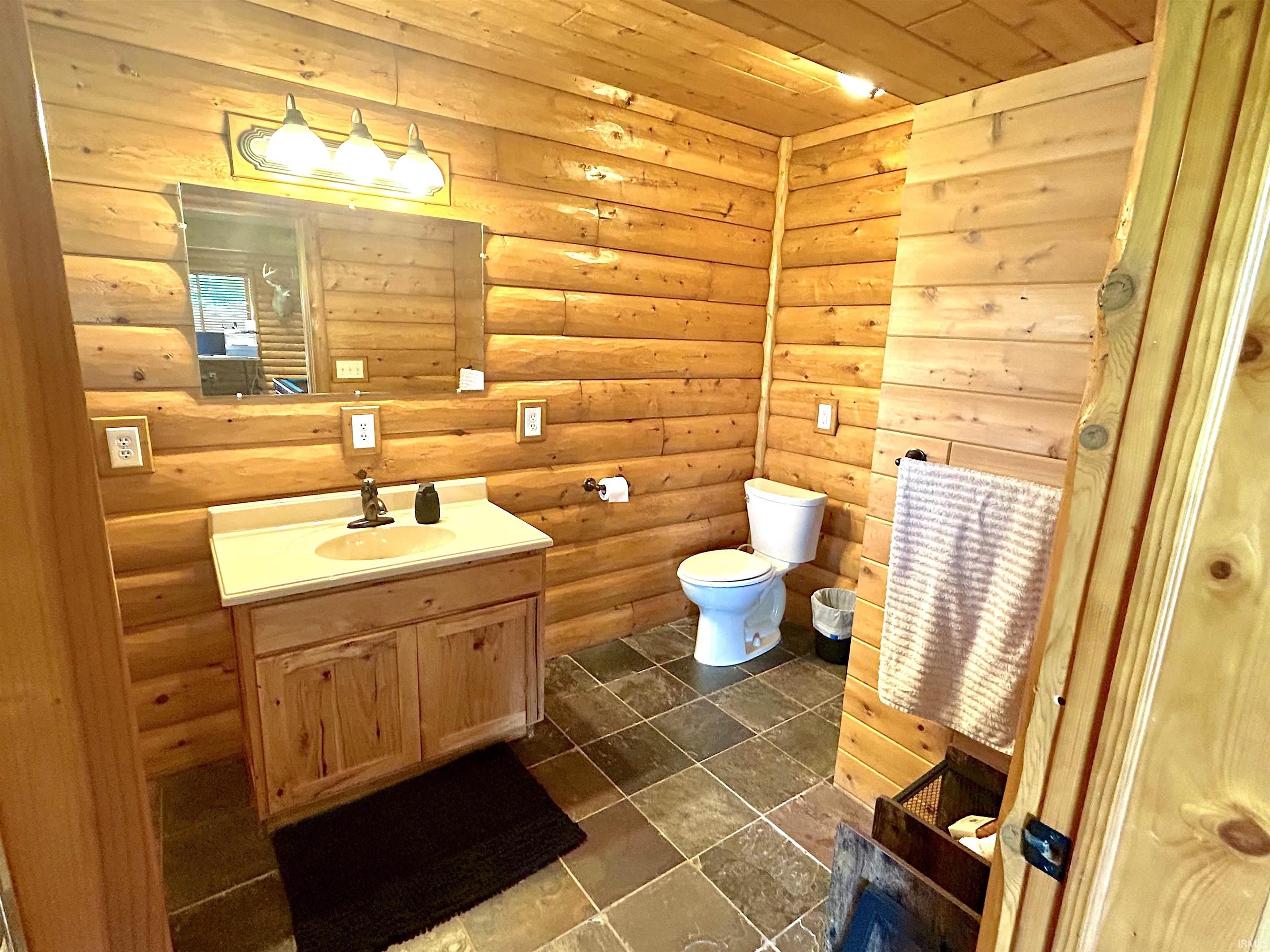 30195 County Road 40 Wakarusa IN 46573