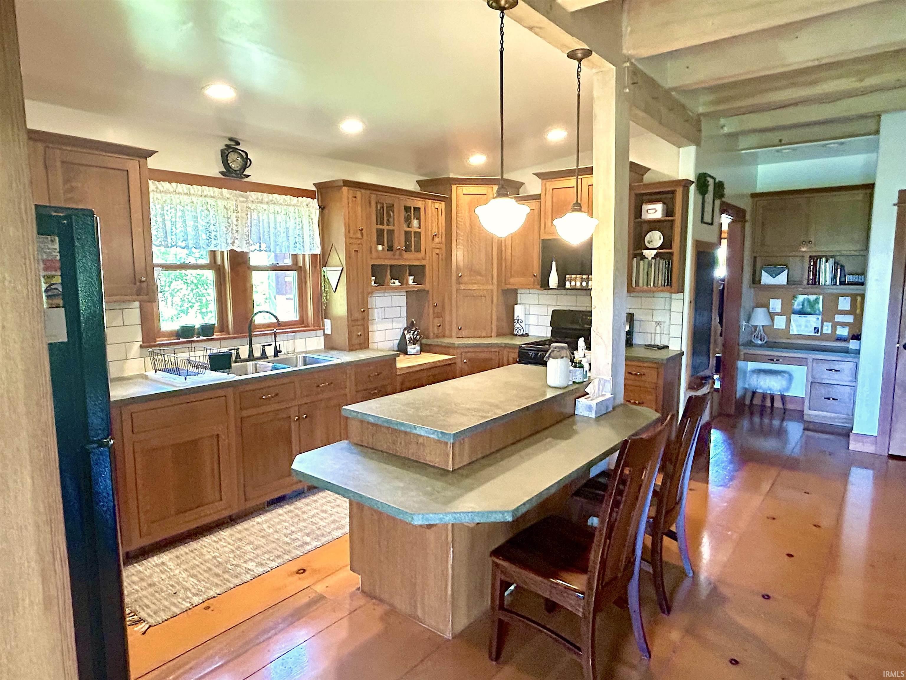 30195 County Road 40 Wakarusa IN 46573
