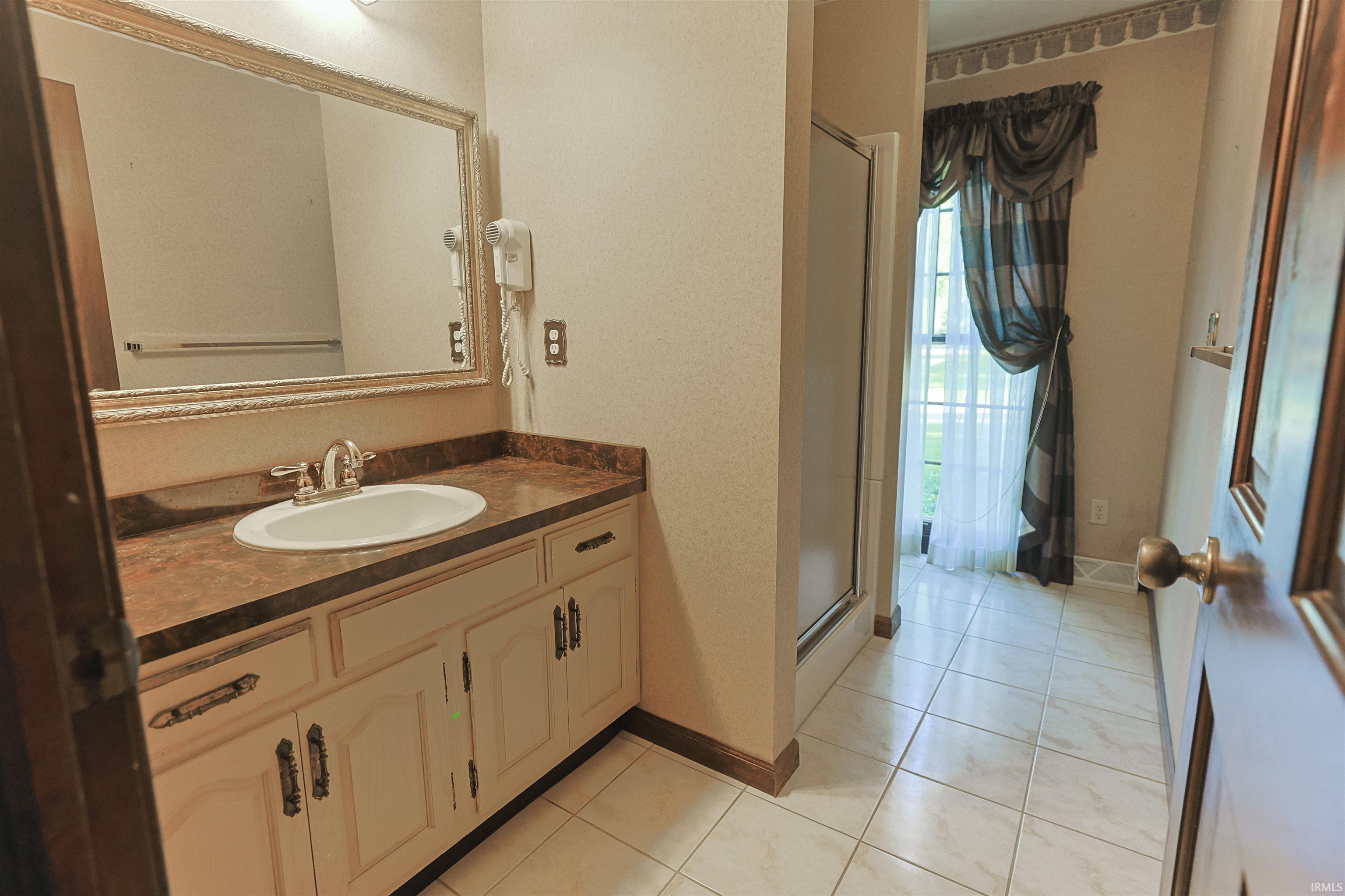 17022 Woodshire Court Granger IN 46530