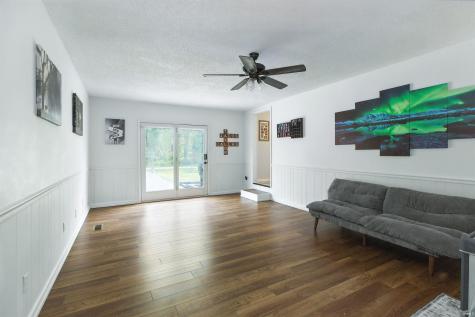 6049 E Mineral Koleen Road Bloomfield IN 47424