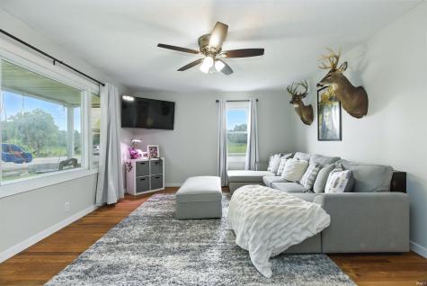 6049 E Mineral Koleen Road Bloomfield IN 47424