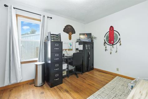 6049 E Mineral Koleen Road Bloomfield IN 47424