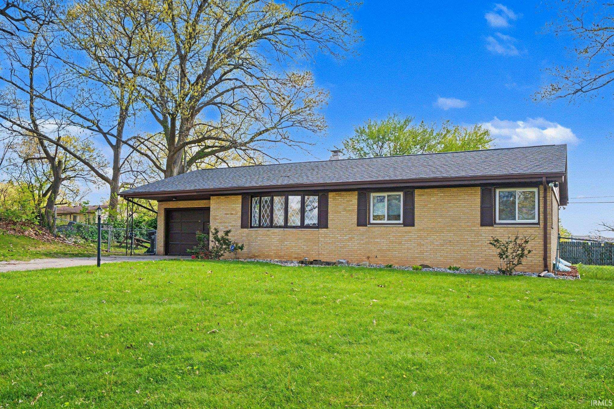 3627 Brentwood Drive South Bend IN 46628