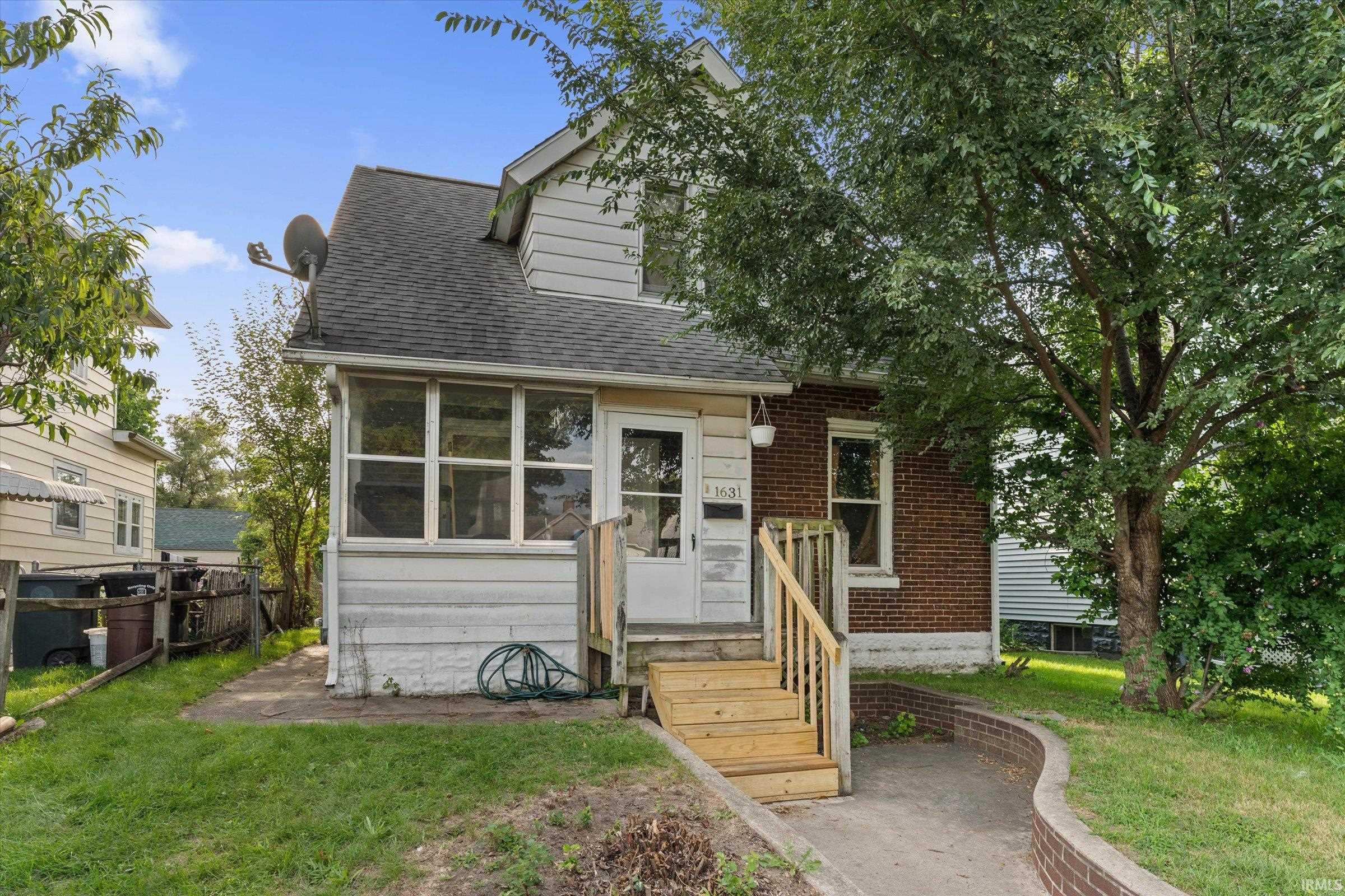 1631 S Scott Street South Bend IN 46613