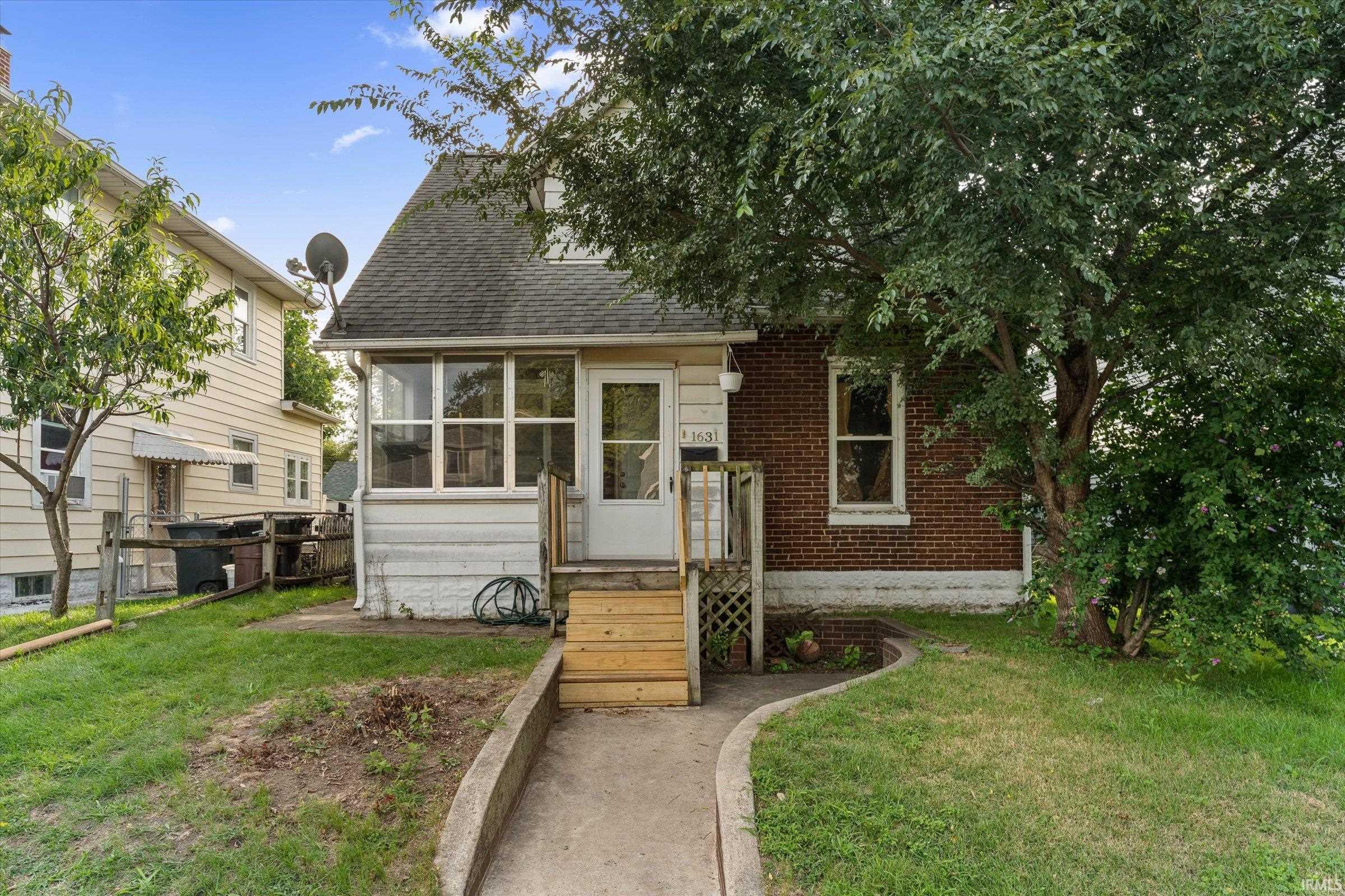 1631 S Scott Street South Bend IN 46613