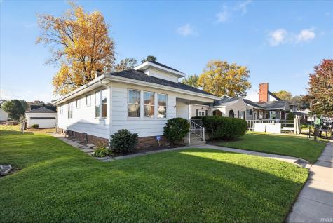 2618 Hartzer Street South Bend IN 46628