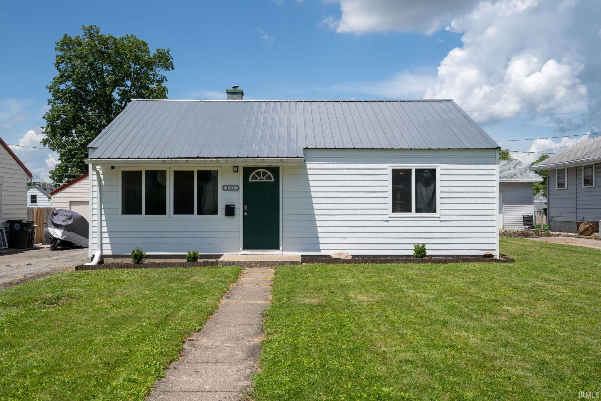 1917 Glenwood Avenue Fort Wayne IN 46805