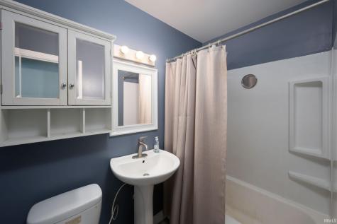 1917 Glenwood Avenue Fort Wayne IN 46805