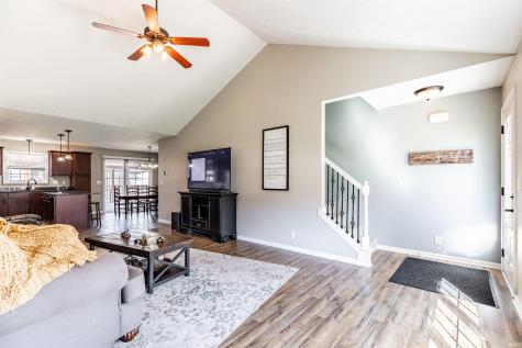 11402 Merlin Place Evansville IN 47725