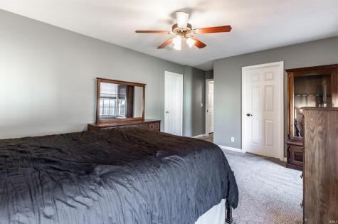 11402 Merlin Place Evansville IN 47725