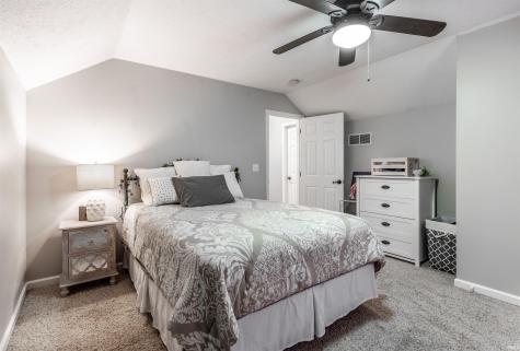 11402 Merlin Place Evansville IN 47725