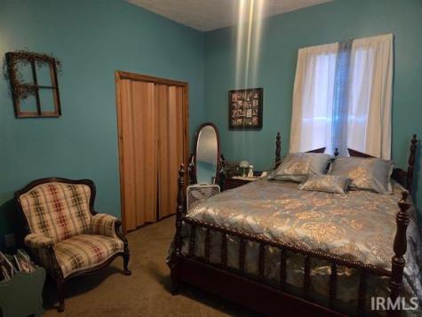 139 SE 7th Streets Linton IN 47441