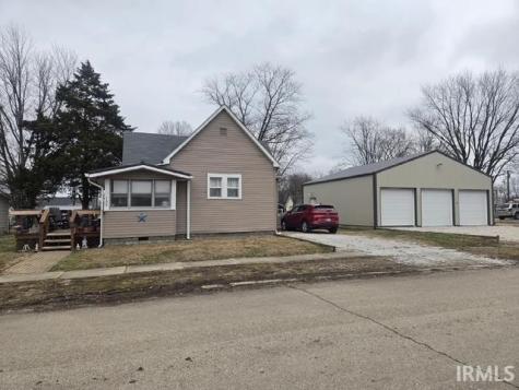 139 SE 7th Streets Linton IN 47441
