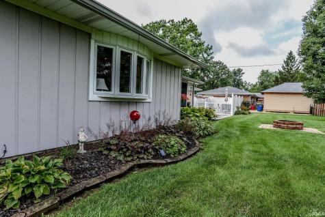 18 Fairfield Drive Brownsburg IN 46112