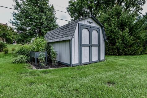 18 Fairfield Drive Brownsburg IN 46112