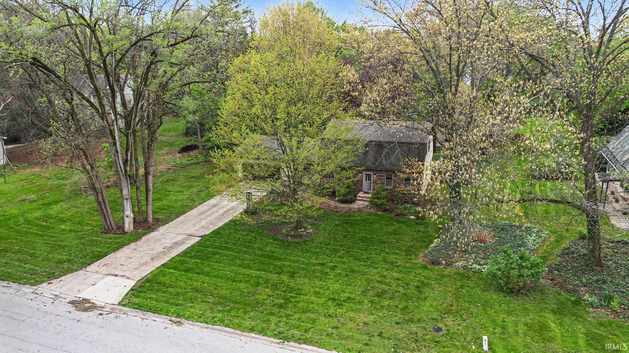 50955 Country Knolls Drive Granger IN 46530