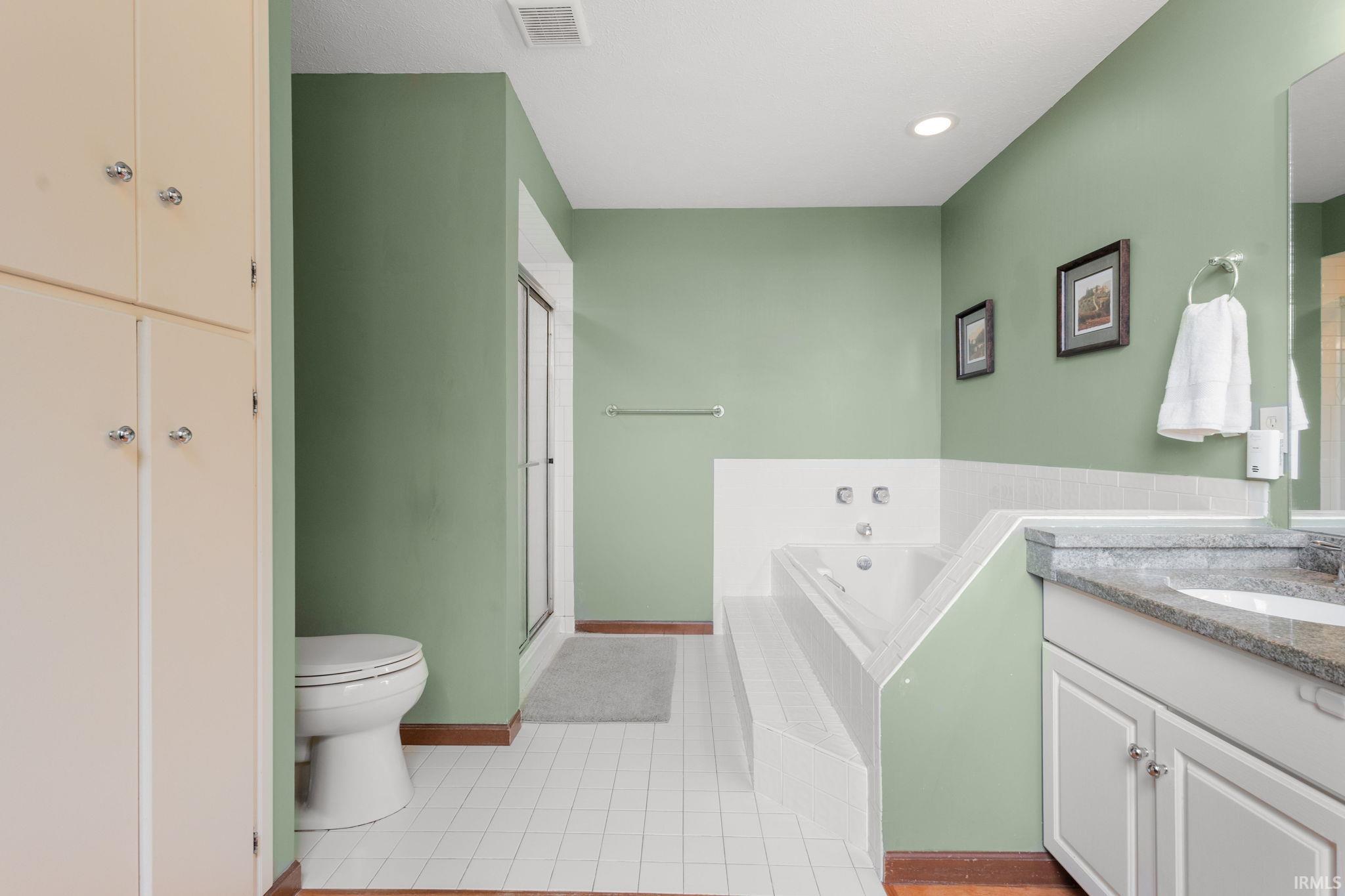 51945 Lake Knoll Court Granger IN 46530