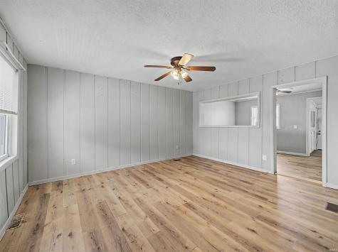 1206 E Walnut Street Washington IN 47501