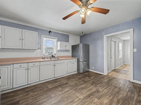 1206 E Walnut Street Washington IN 47501