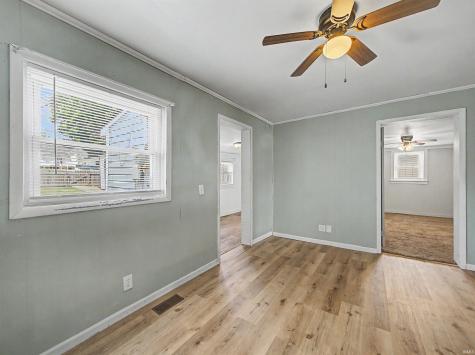 1206 E Walnut Street Washington IN 47501