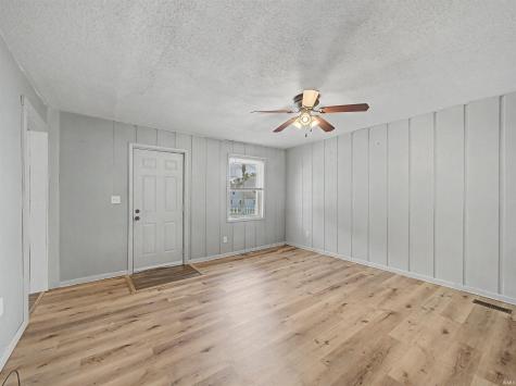 1206 E Walnut Street Washington IN 47501
