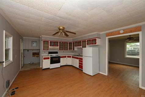 436 W Jefferson Street Winamac IN 46996