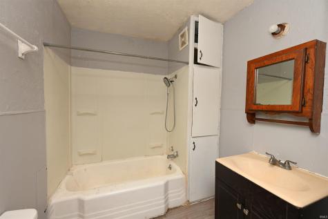 436 W Jefferson Street Winamac IN 46996