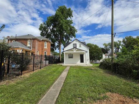 2716 Hoagland Avenue Fort Wayne IN 46807
