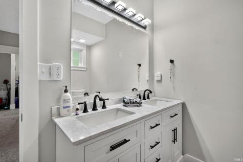 429 W Franklin Street Delphi IN 46923