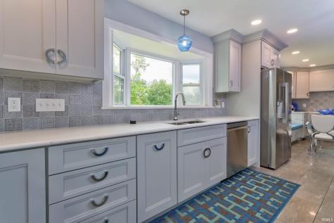 15703 Old State Road Evansville IN 47725
