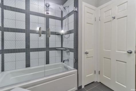 15703 Old State Road Evansville IN 47725