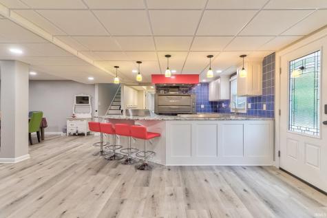 15703 Old State Road Evansville IN 47725