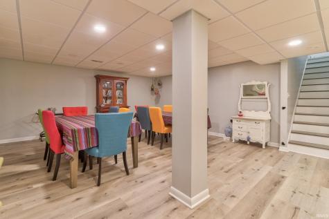 15703 Old State Road Evansville IN 47725