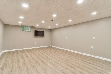 15703 Old State Road Evansville IN 47725