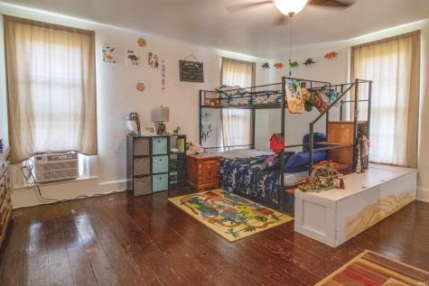 20 E Miller Street Ridgeville IN 47380