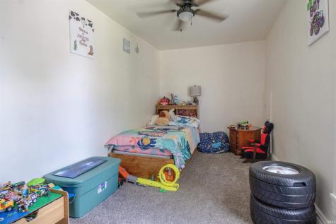 20 E Miller Street Ridgeville IN 47380