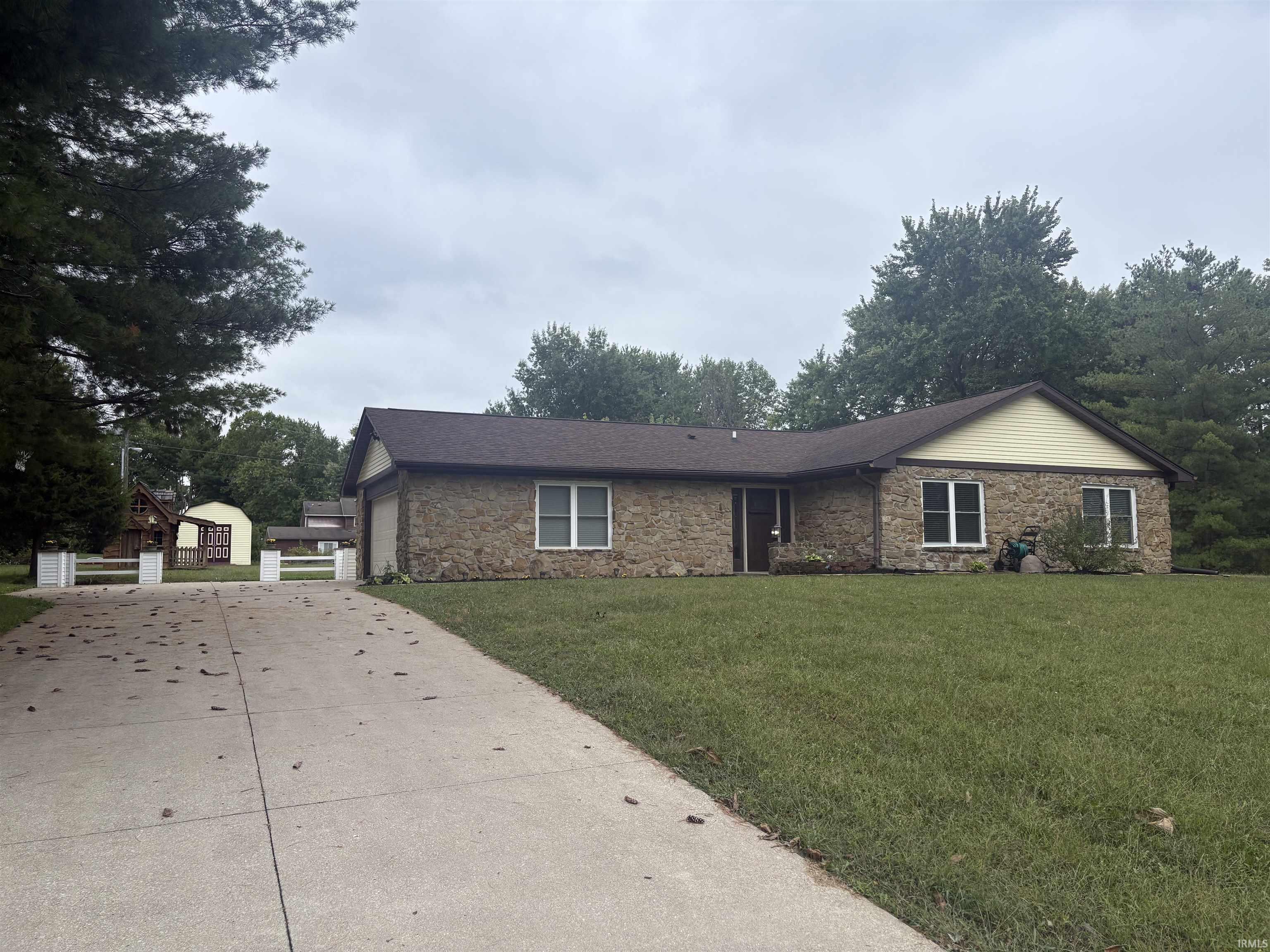 Bloomington IN, 3760 N Collins Drive