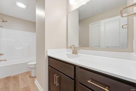 10059 Gala Cove Fort Wayne IN 46835