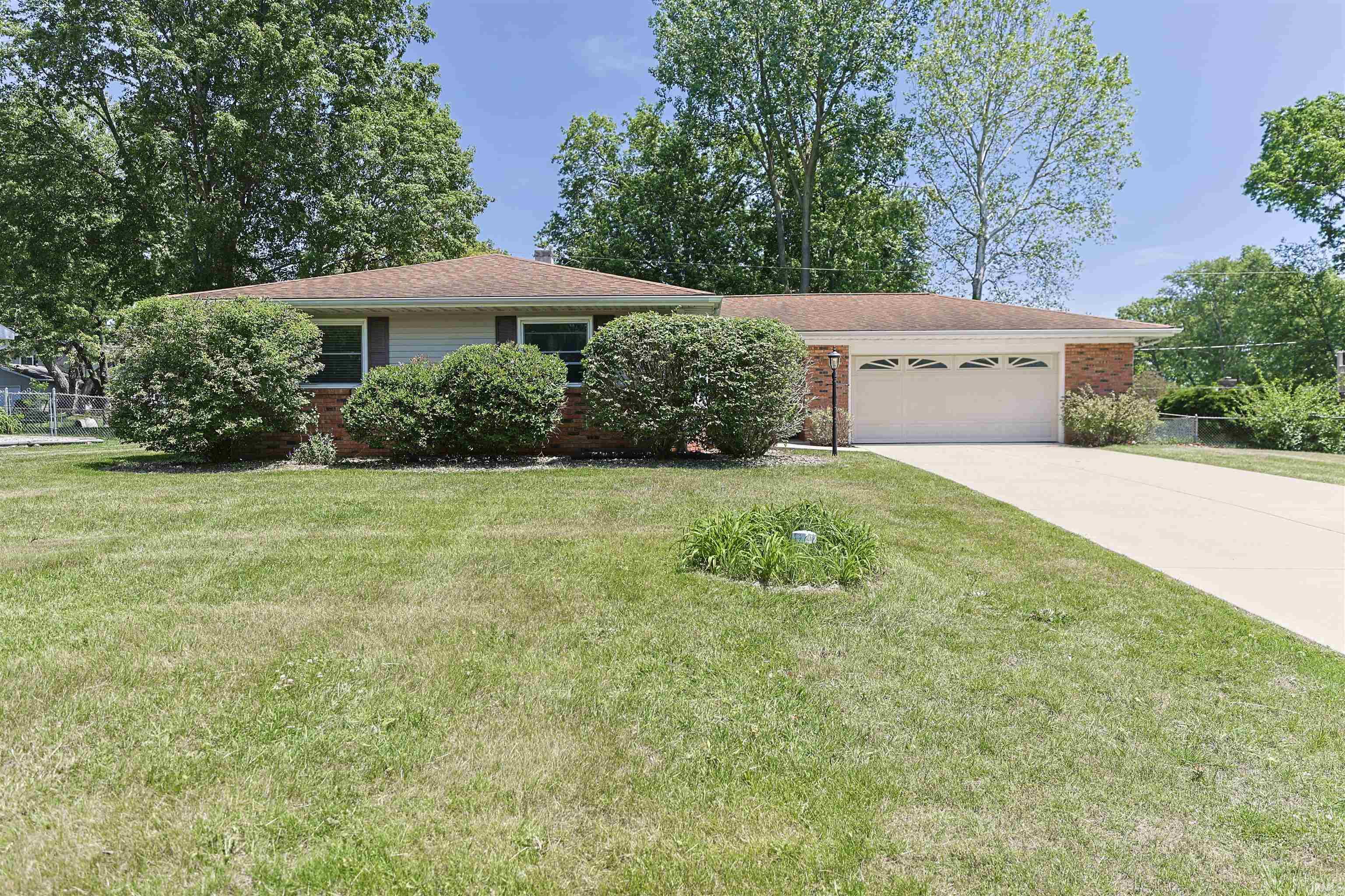 53190 Oakton Drive South Bend IN 46635