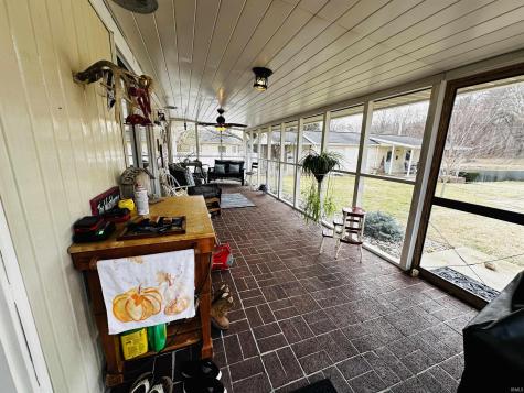 1803 Woodlawn Drive Washington IN 47501