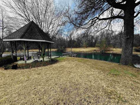 1803 Woodlawn Drive Washington IN 47501